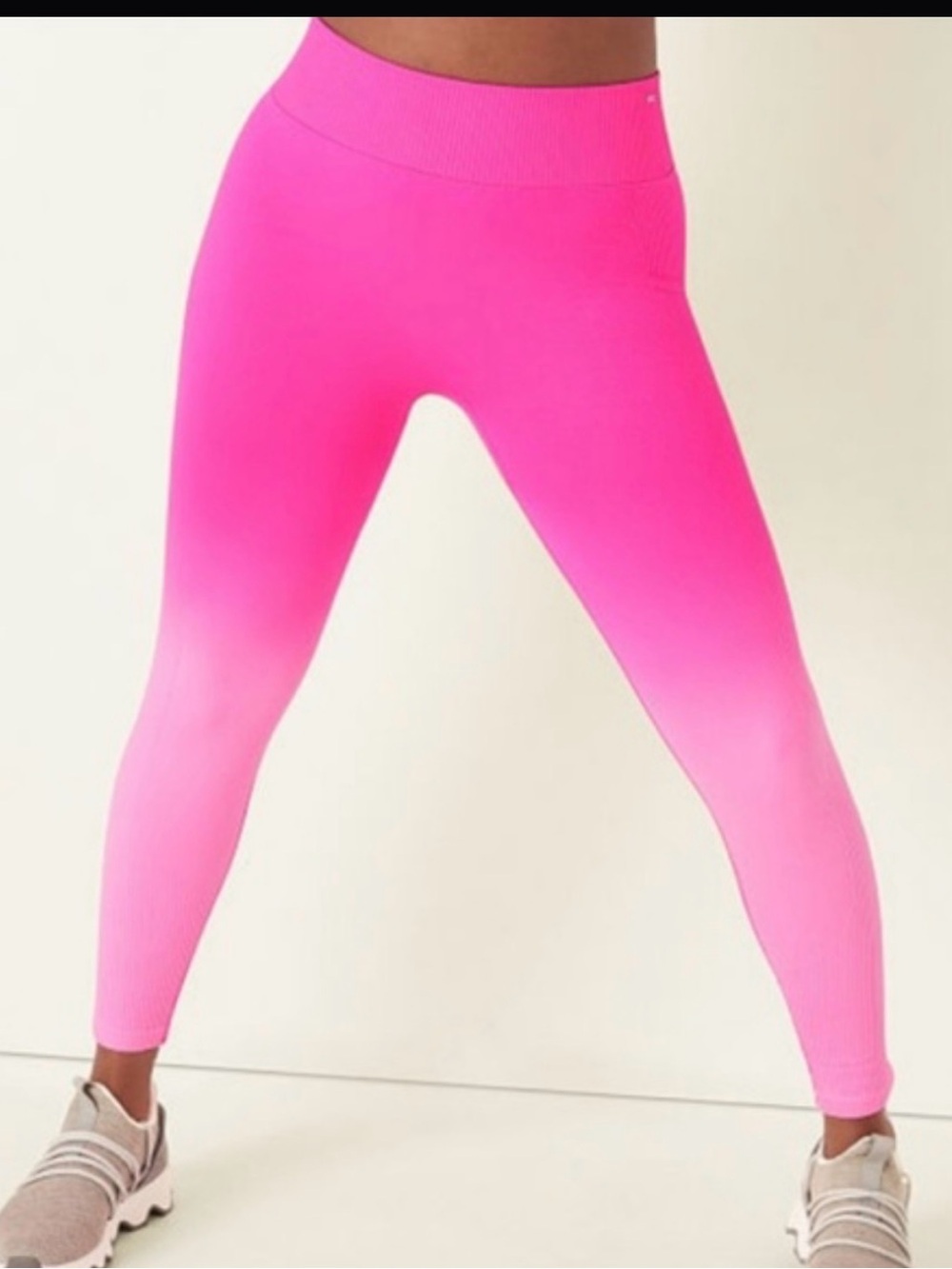 Pink Victoria’s Secret medium compression leggings 1401